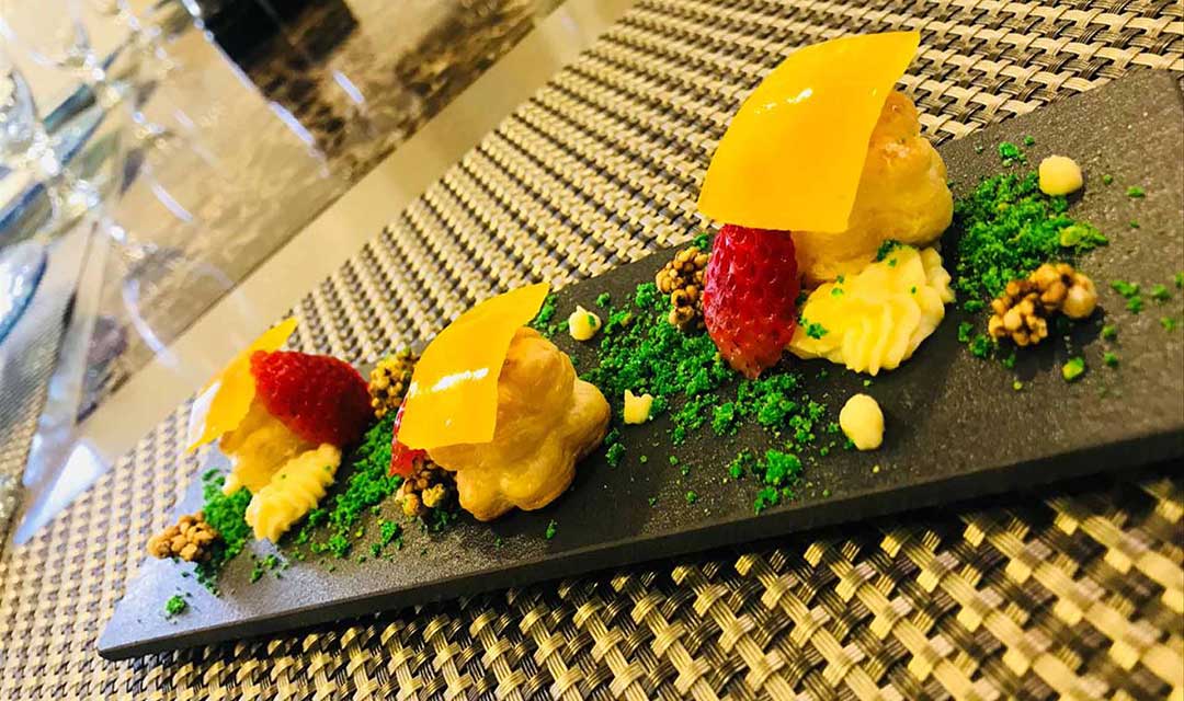 Food and Drinks Slide Galaxy Diver II- Galaxy Cruises Cruises