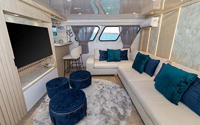 Social Areas Slide Galaxy Orion - Galaxy Cruises